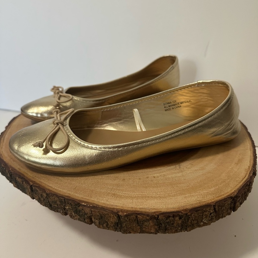 โจ๐ฉฐ Metallic Gold Ballet Flats โ Rouge ๐ฉฐโจ - Picture 7 of 11